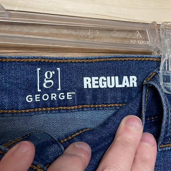 George size 40x30 Medium Wash Relaxed Regular Fit Straight Leg Stretchy Jeans - Picture 2 of 11